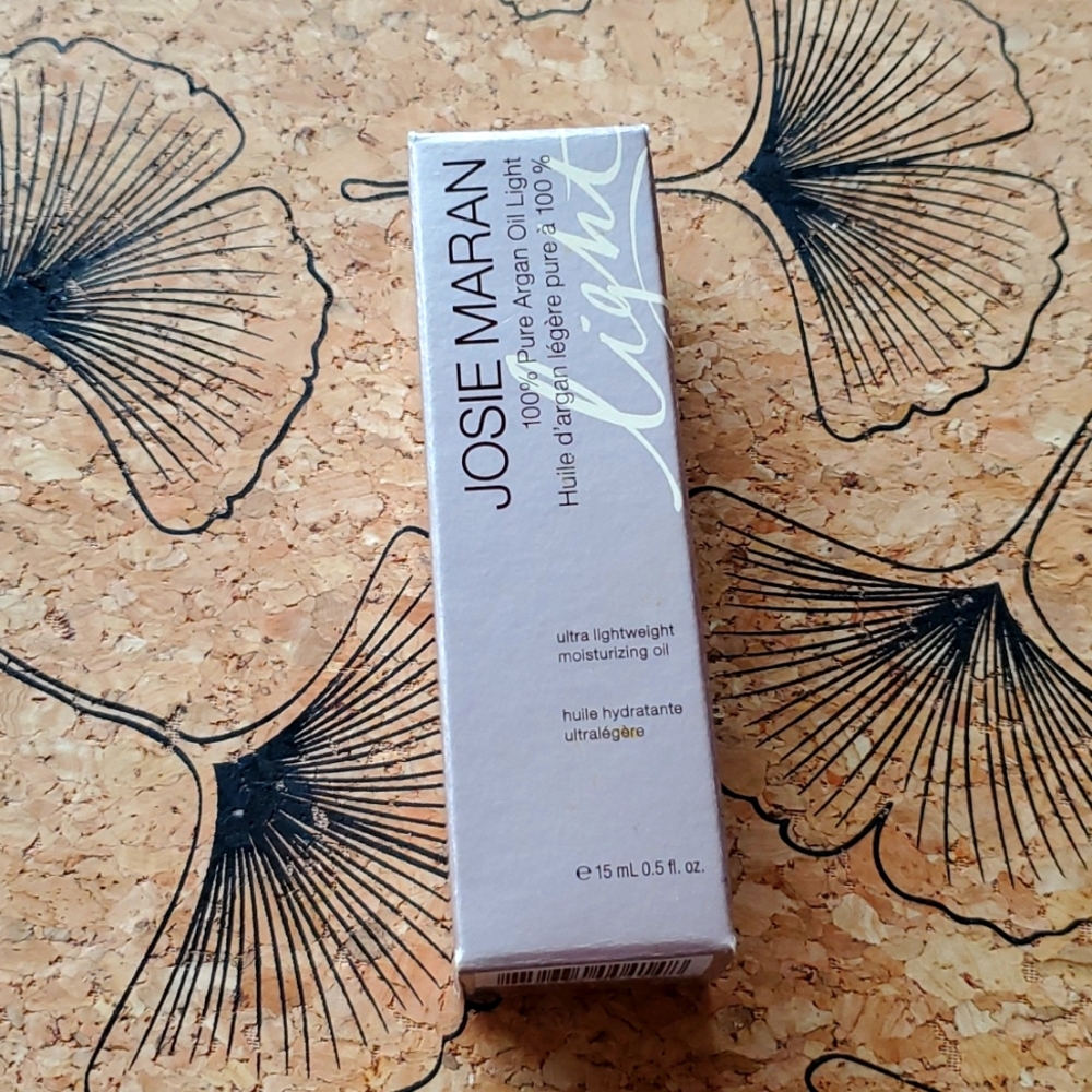 Josie Maran light argan oil
